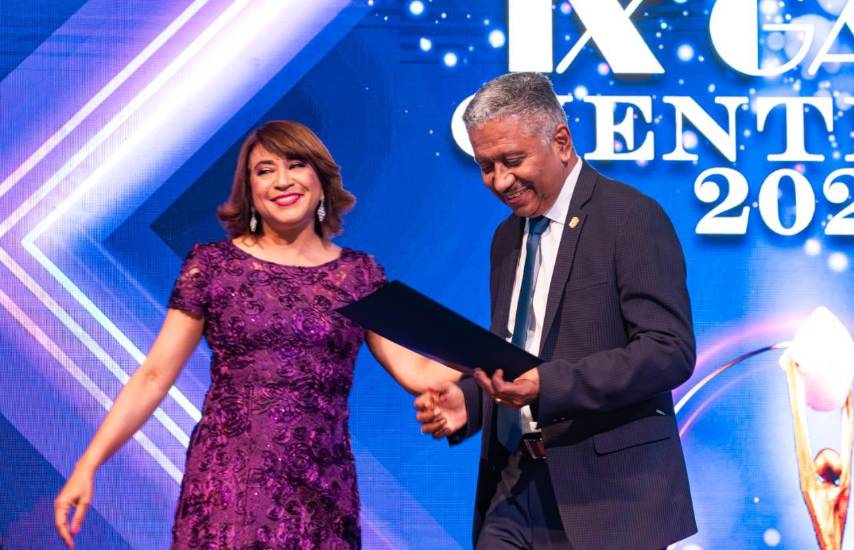 Ángela Laguna revela planes para la UTP