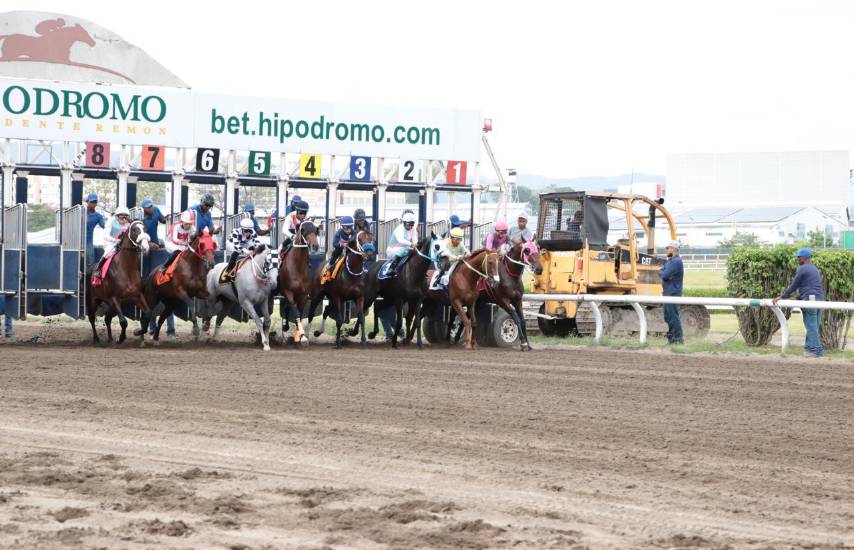 Potros ensayan para el Clásico Día del Trabajo