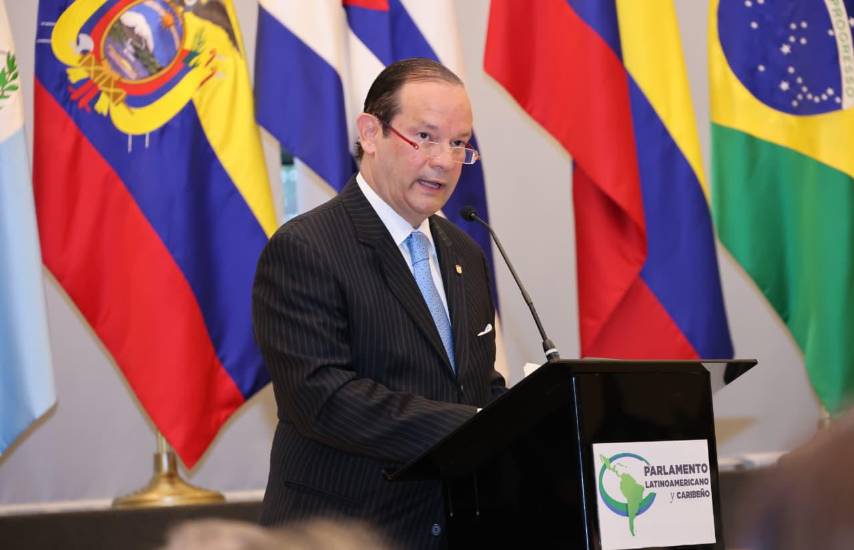 ML | El ministro de Relaciones Exteriores Javier Martínez-Acha Vásquez.