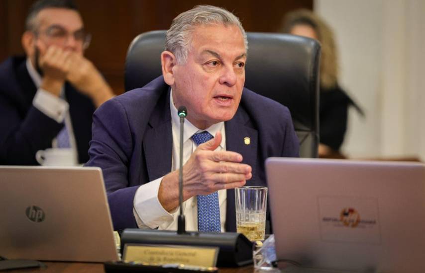 La Contraloría solicitará al MEF suspender compra de vehículos del Estado