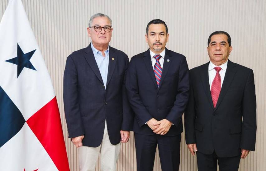 Procurador busca agilizar 166 auditorias forenses detenidas en la contraloría