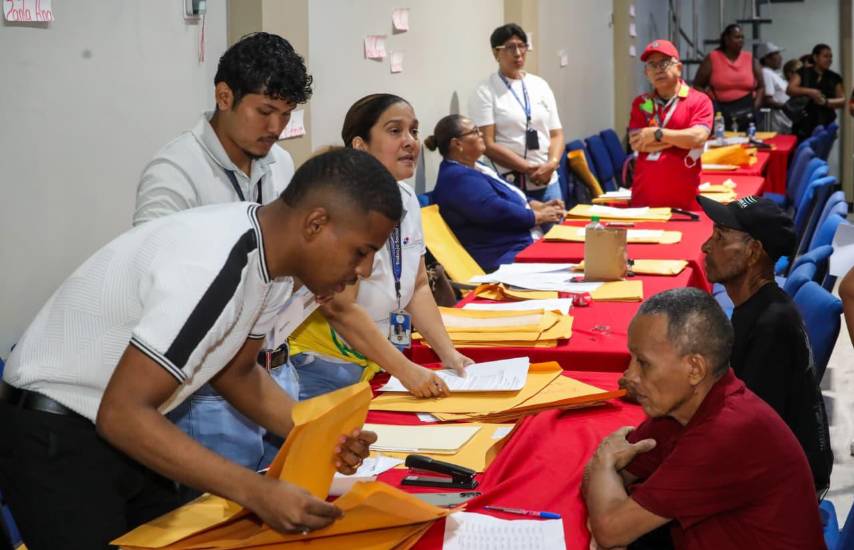 MIDES incluye a más de 3,705 panameños en los programas sociales