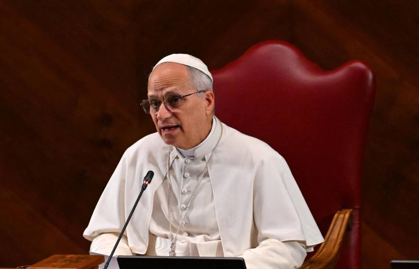 El papa León XIV devuelve objetos indígenas a Canadá