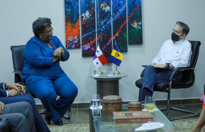 Cortizo se reúne con la primera ministra de Barbados y anuncian la apertura de una embajada panameña en ese país
