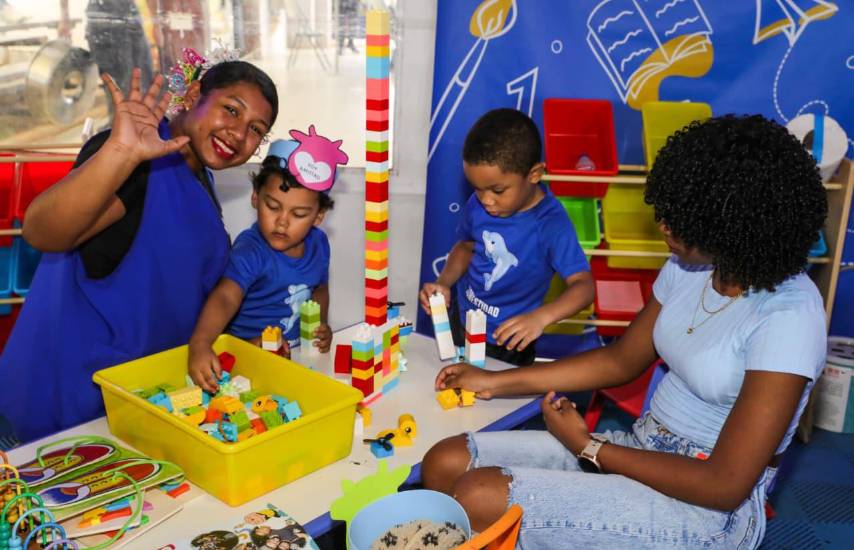 Primer Festival de Valores reúne a familias en un encuentro para fortalecer la convivencia