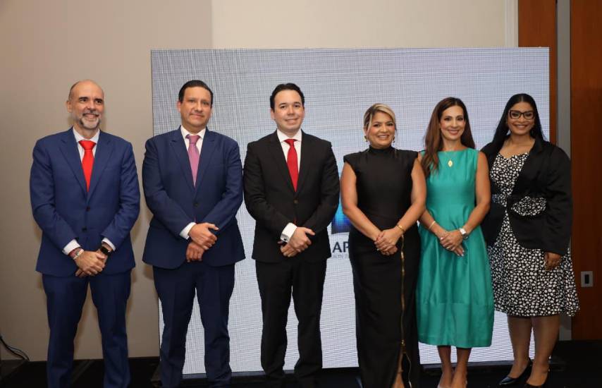 ML | Nueva junta directiva de la APATEL para el periodo 2026.