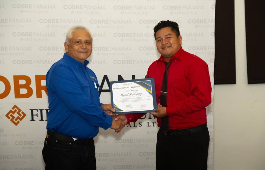 Programa Becas Cobre Panamá beneficiará a 30 estudiantes