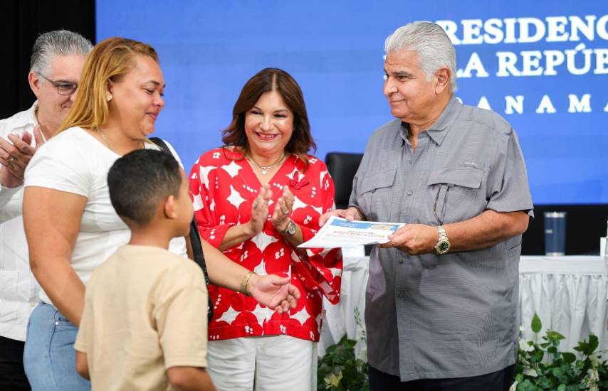 Gobierno entrega última fase de Ciudad Esperanza, beneficiando a 220 familias en Panamá Oeste