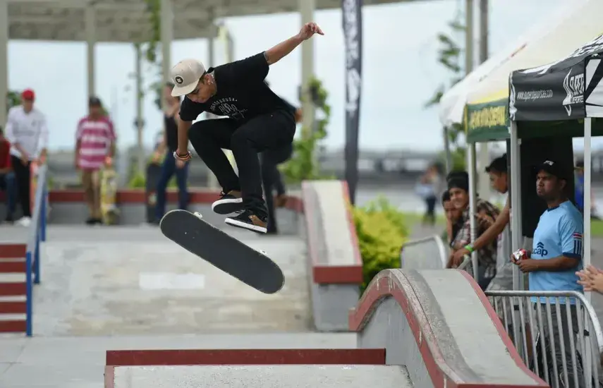 En Rock and Ride PTY vive la música, la adrenalina y el talento local