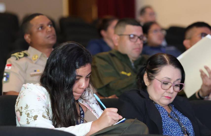 El Meduca inicia coordinación de los desfiles patrios de noviembre con estamentos de seguridad