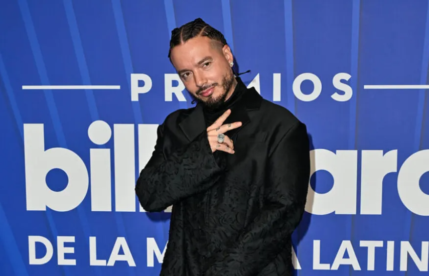 J Balvin, María Becerra, Gloria Trevi desfilaron por la alfombra roja de los Premios Billboard de la Música Latina
