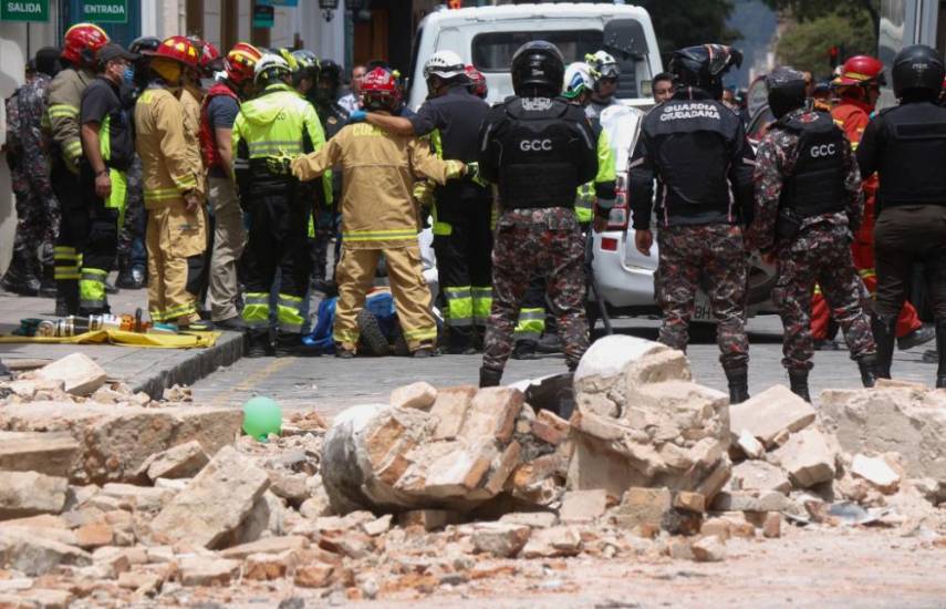 Sismo de magnitud 6,5 deja 13 muertos en Ecuador y Perú