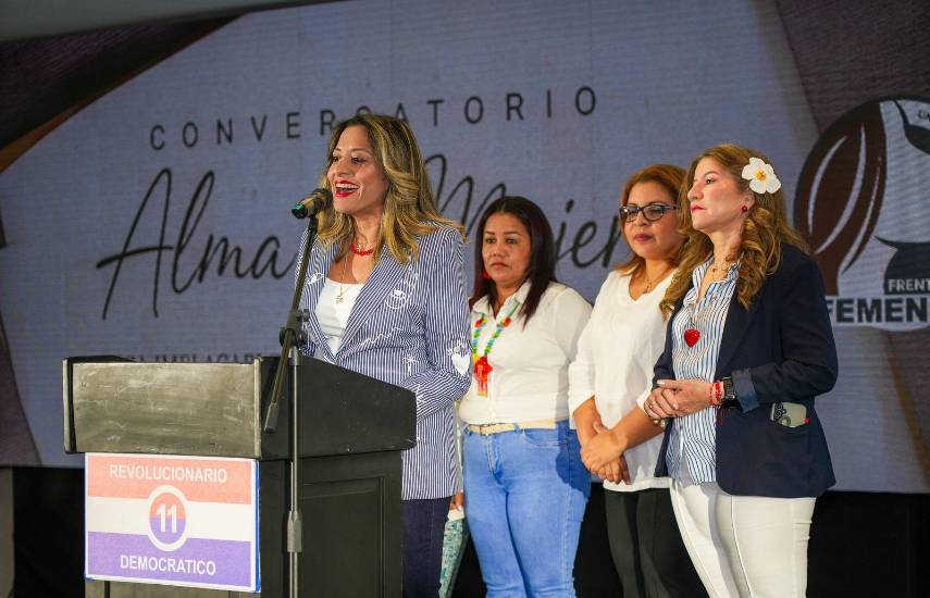 PRD impulsa formación para fortalecer el liderazgo político de las mujeres