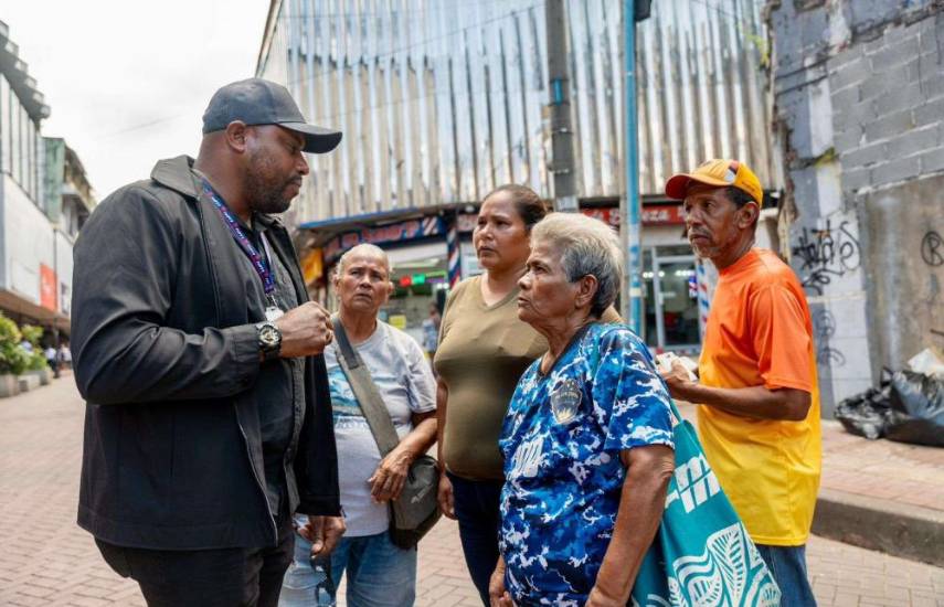 La Peatonal está entre el progreso y el patrimonio