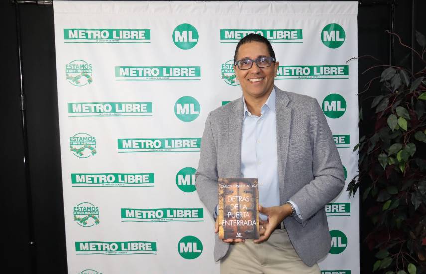 Una novela que mezcla ficción e historia del país