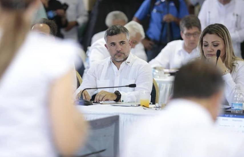 La Contraloría ordena secuestro preventivo de bienes del exministro del MOP Rafael Sabonge