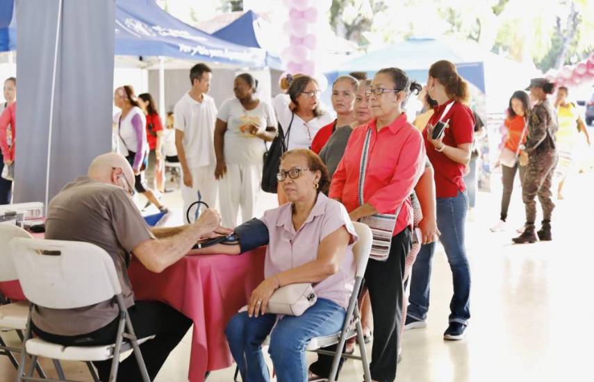 Hoy se realiza una feria de salud para la mujer en el Parque Omar