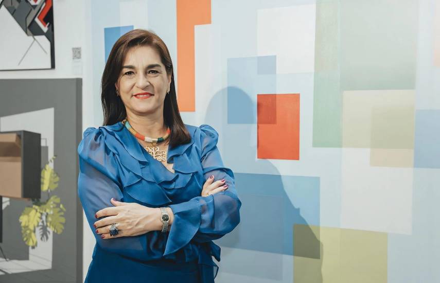 La mujer que convirtió el silencio en una voz de esperanza