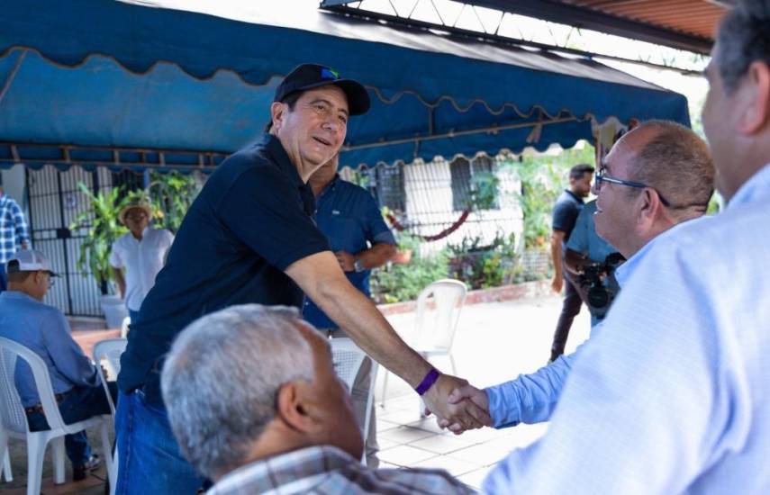 Torrijos: “Mi compromiso es impulsar una alianza público-privada con los productores”