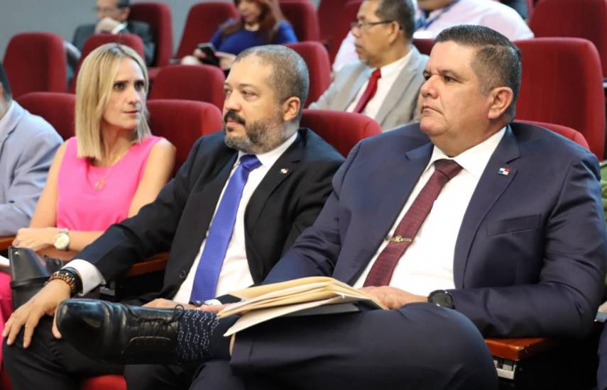 Jonathan Riggs Proyecto de Extinción de Dominio pasa a segundo debate
