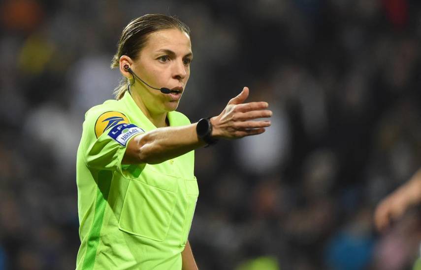 Frappart, Mukansanga, Yamashita, las pioneras del arbitraje femenino en Catar