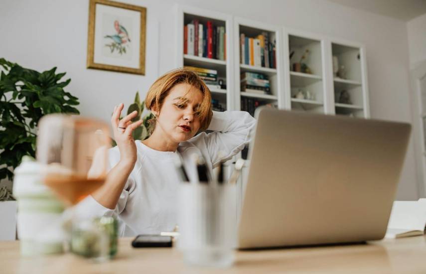 Telefónicas y eléctricas compensarían a clientes por las fallas en sus servicios