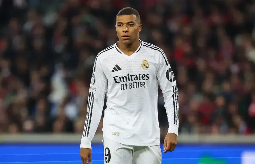 Mbappé es suplente y Yamal titular en la final de la Supercopa