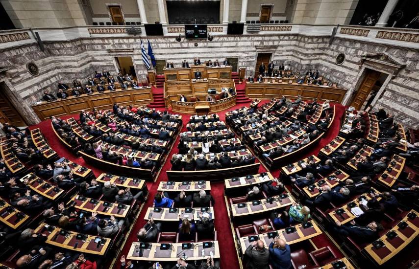 Grecia prohibirá el acceso a las redes sociales entre menores de 15 años