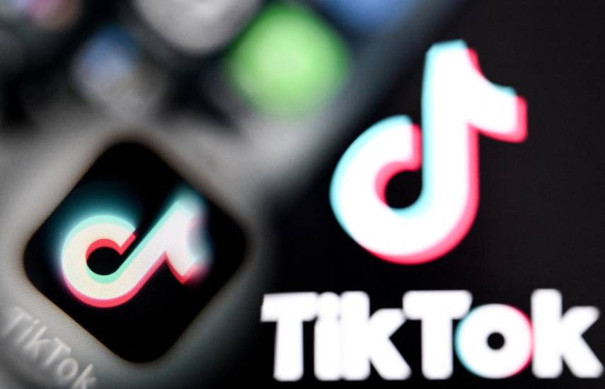 Trump firma decreto para prolongar 90 días plazo de venta de TikTok