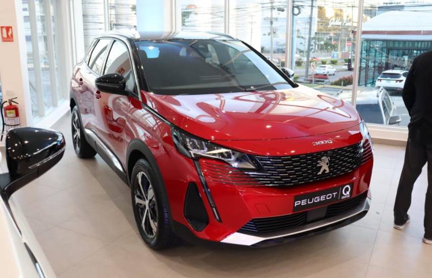 Peugeot inaugura moderna sucursal en Panamá de la mano de Grupo Q