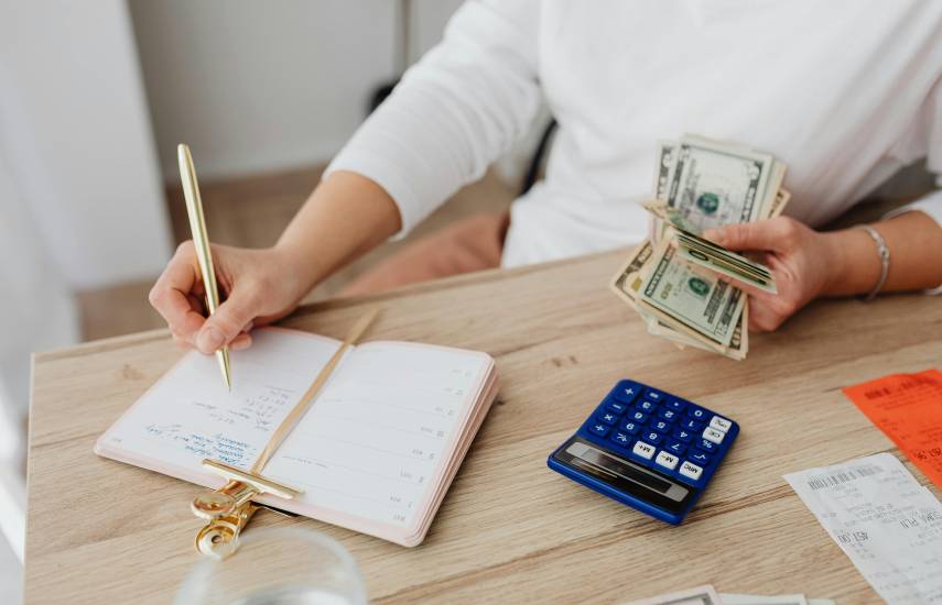 Deuda de los panameños con los bancos supera los $42 mil millones