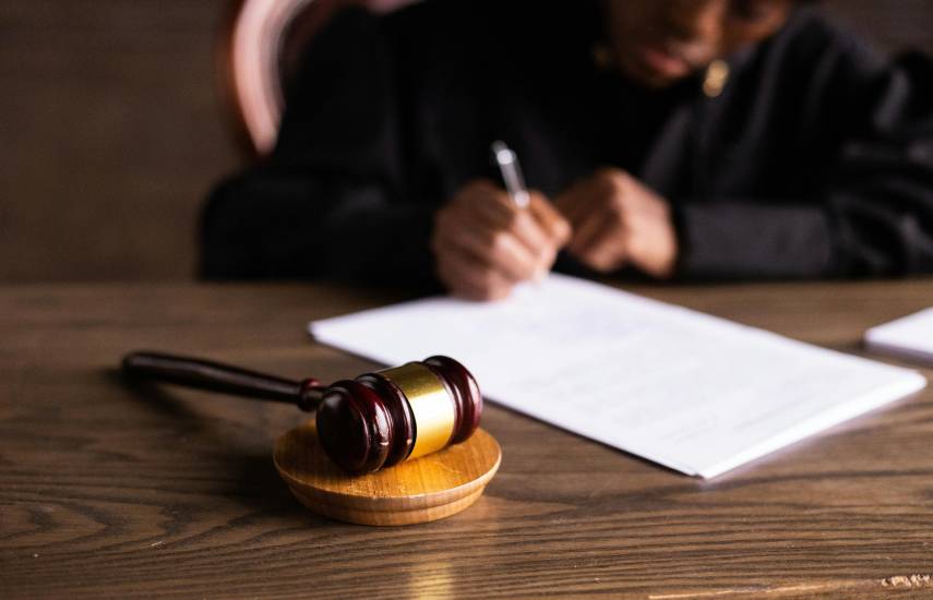 Decretan arresto domiciliario para extesorero de David por presunto peculado agravado