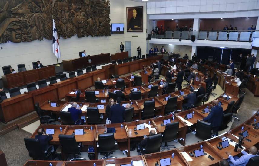 Diputados analizan más de 120 cambios al Reglamento Interno de la Asamblea