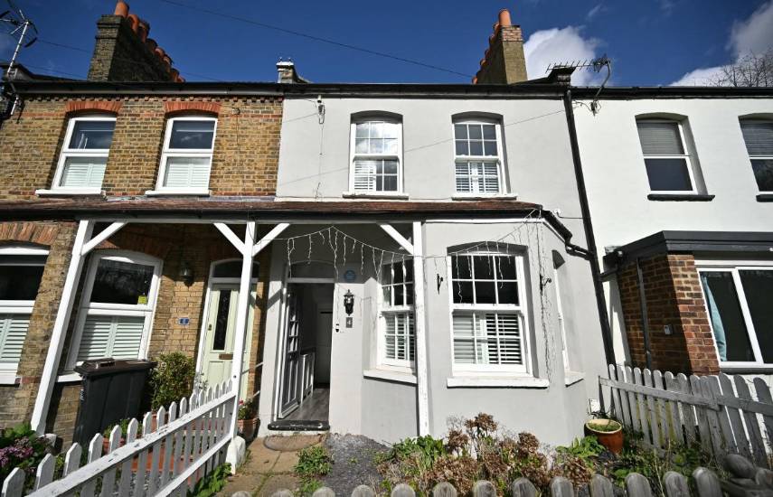 La infancia de David Bowie expuesta en una casa que se abrirá al público cerca de Londres