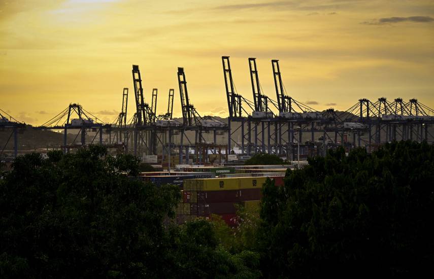 EDITORIAL : Defender el interés nacional