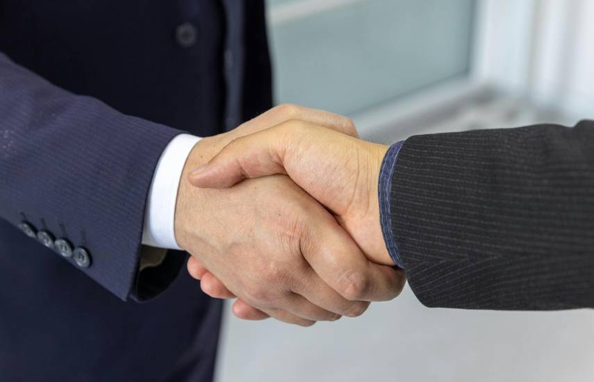 Caja de Ahorros con nuevos proyectos y sólido crecimiento