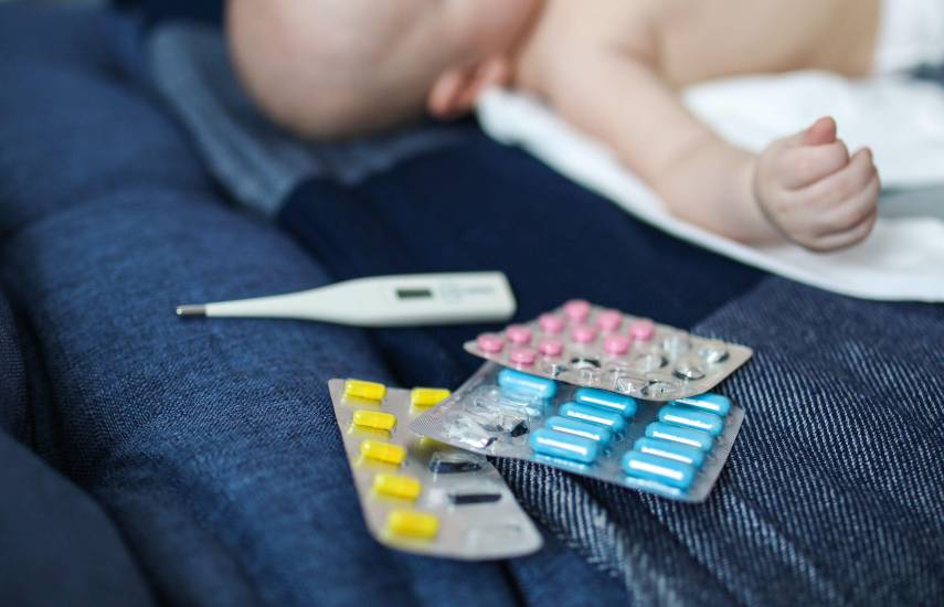 El Minsa advierte sobre riesgos de automedicar a niños con síntomas de resfriado