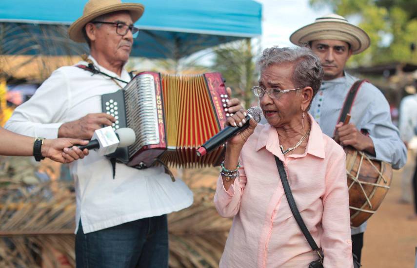 Participantes del Festival Folclórico Nacional de La Mitra en La Chorrera.