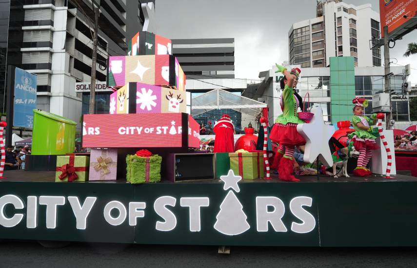 ML | Carro alegórico de la Alcaldía de Panamá