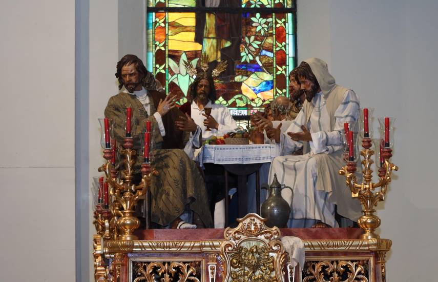 Bendicen imágenes de la Última Cena para la procesión de Semana Santa
