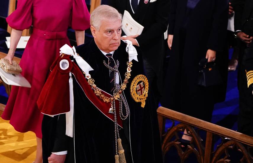 El rey Carlos III despojará de sus títulos al príncipe Andrés, salpicado por el caso Epstein