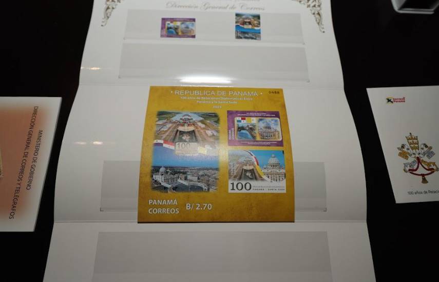 Emiten sello postal en conmemoración del centenario de relaciones diplomáticas entre la Santa Sede y Panamá