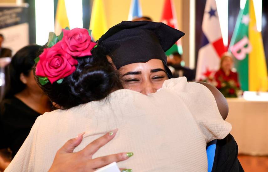 Sesenta privadas de libertad culminaron sus estudios