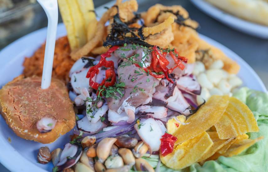 Ceviche, Machu Picchu y presidentes fugaces: lo que hay que saber de Perú