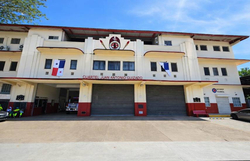 Bomberos atienden emergencia durante práctica deportiva en Plaza Amador