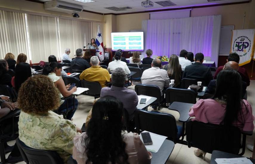 UTP presenta proyecto de investigación sobre agua, energía y CO2 en la producción de hormigón en Panamá