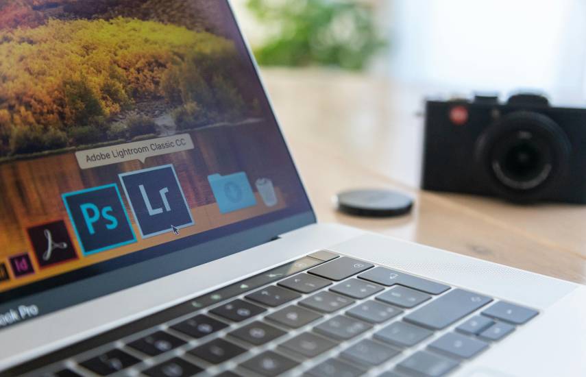 Photoshop Elements 2026 usa la IA generativa para crear imágenes y restaurar fotos dañadas