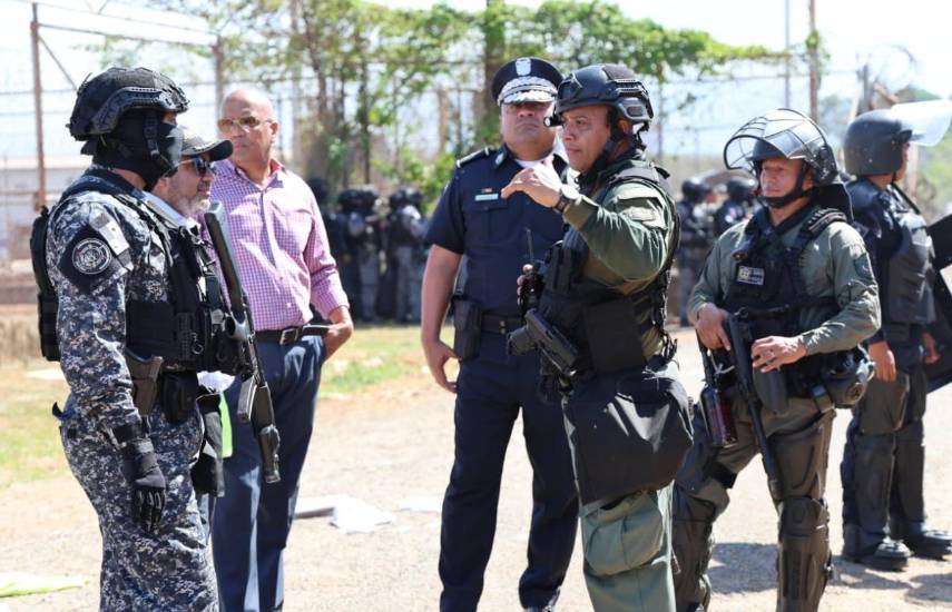 EDITORIAL : Peligro en las cárceles