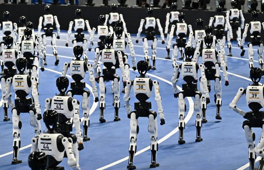 Robots pulverizan récords humanos en competencia robótica