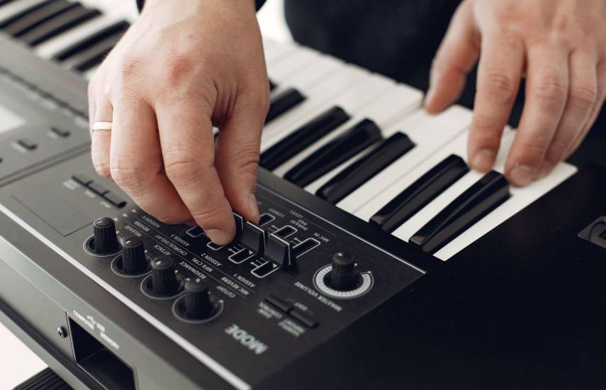 La industria musical lanza una clasificación para contenido generado con IA